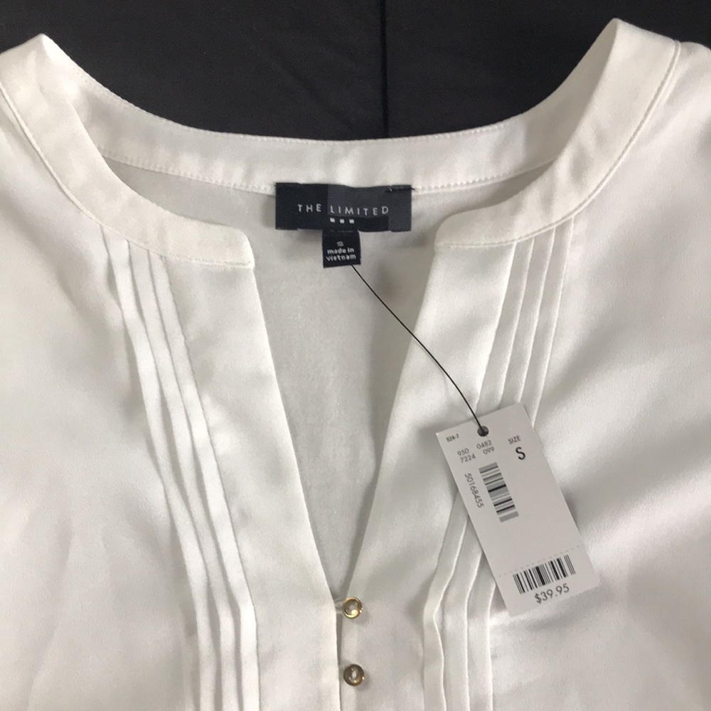 The Limited sleeveless white blouse with pleated front detail size Small - Picture 2 of 3